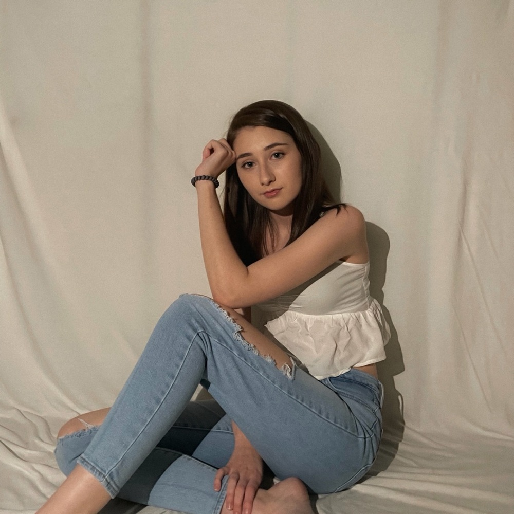 Meet your Posher, Micayla